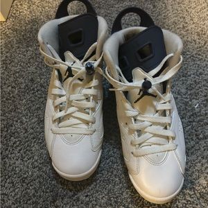 Jordan 6 midnight navy size 7.5